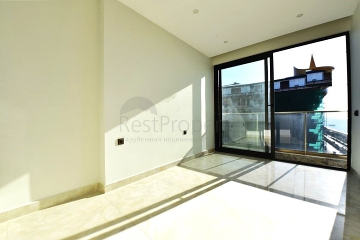 2+1 Wohnung mit Panoramablick auf das Meer im Stadtteil Mahmutlar