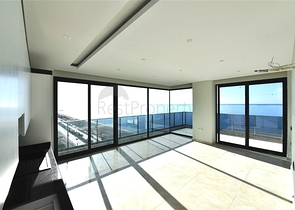 2+1 Wohnung mit Panoramablick auf das Meer im Stadtteil Mahmutlar