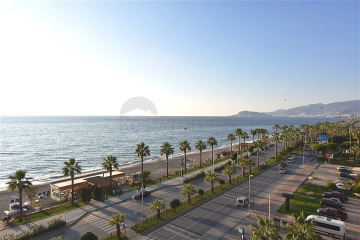 Geräumige Dreizimmerwohnung an der ersten Küste