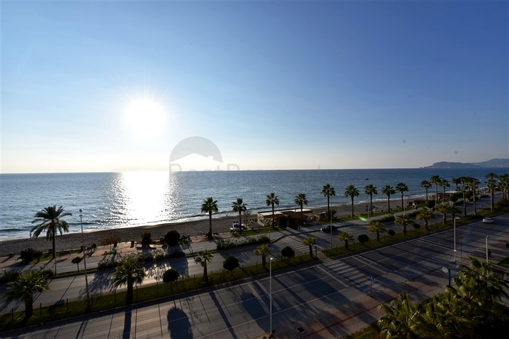 Geräumige Dreizimmerwohnung an der ersten Küste