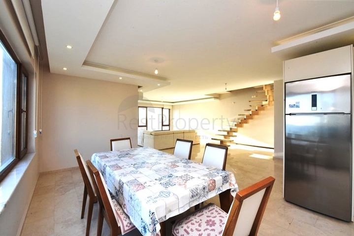 Geräumige Dreizimmerwohnung an der ersten Küste