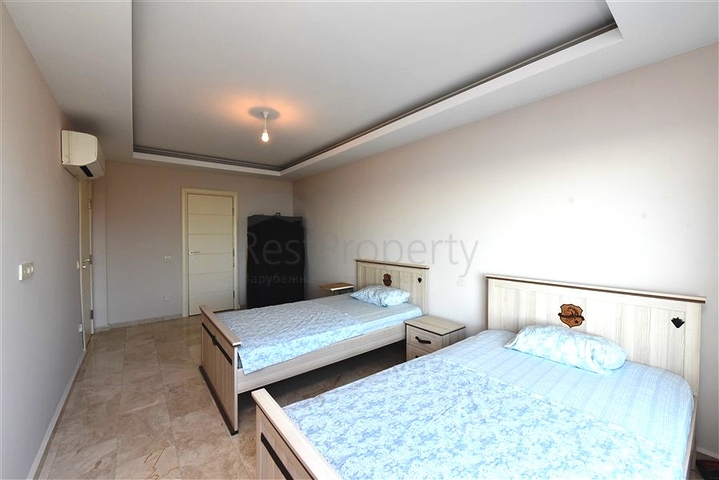 Geräumige Dreizimmerwohnung an der ersten Küste