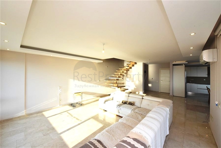 Geräumige Dreizimmerwohnung an der ersten Küste