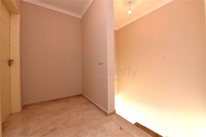 Geräumige Dreizimmerwohnung an der ersten Küste