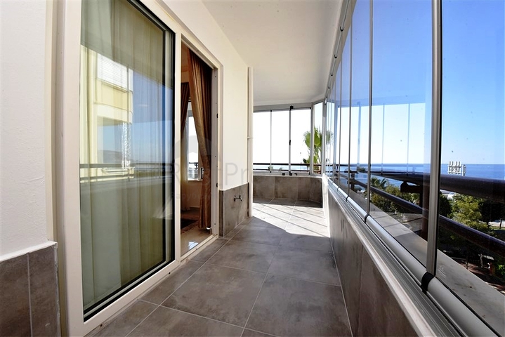 Gemütliches 2+1 Apartment mit Meerblick in Tosmur