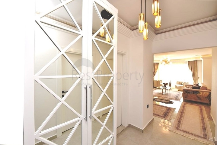 Gemütliches 2+1 Apartment mit Meerblick in Tosmur