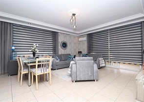 Dreizimmerwohnung in der Nähe von Kleopatra Beach