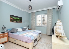 Dreizimmerwohnung in der Nähe von Kleopatra Beach