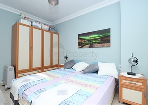 Dreizimmerwohnung in der Nähe von Kleopatra Beach