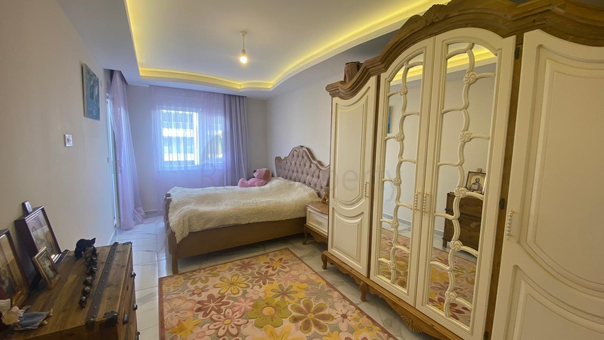 Zweizimmerwohnung mit Möbeln in Mahmutlar