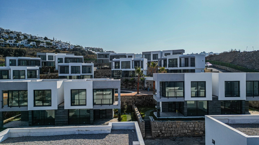 Neuer Komplex mit Panoramablick auf das Meer in einer gemütlichen Lage im Stadtteil Yalıkavak.