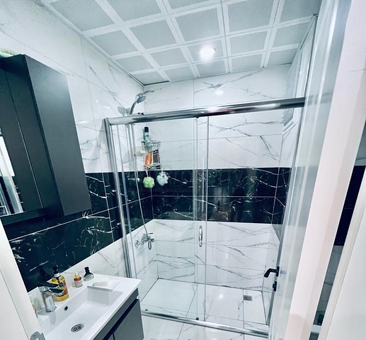 Möblierte Zweizimmerwohnung 700 m vom Meer entfernt in Gazipasa