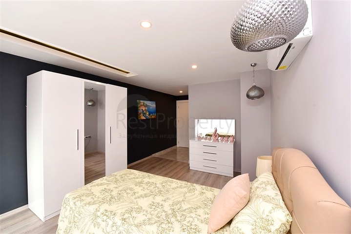 5+1-Villa in zentraler Lage in Alanya