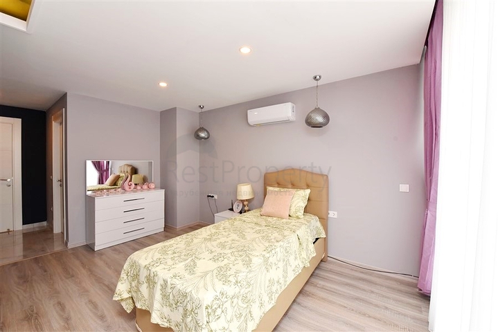 5+1-Villa in zentraler Lage in Alanya