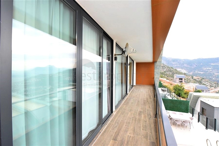 5+1-Villa in zentraler Lage in Alanya