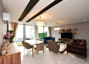 5+1-Villa in zentraler Lage in Alanya