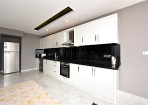 5+1-Villa in zentraler Lage in Alanya