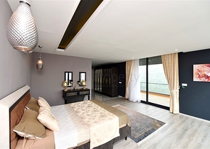 5+1-Villa in zentraler Lage in Alanya