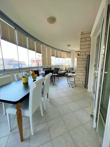 Apartment 2+1 im Stadtteil Tosmur in der Nähe des Meeres 