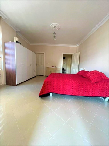 Apartment 2+1 im Stadtteil Tosmur in der Nähe des Meeres 