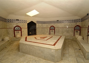 Apartment 2+1 im Stadtteil Tosmur in der Nähe des Meeres 