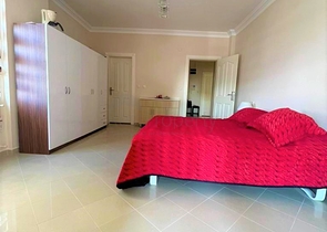 Apartment 2+1 im Stadtteil Tosmur in der Nähe des Meeres 