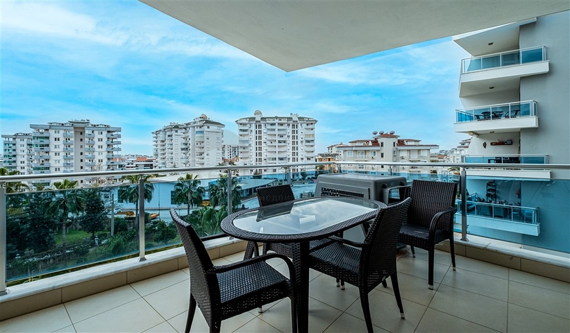 2+1-Wohnung in einem Premium-Komplex in der Gegend von Jiquilli