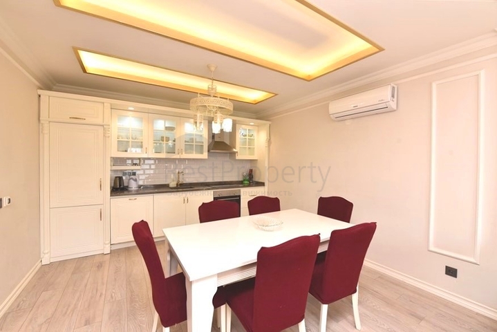 2+1 Wohnung in einem Top-Komplex im Zentrum von Alanya