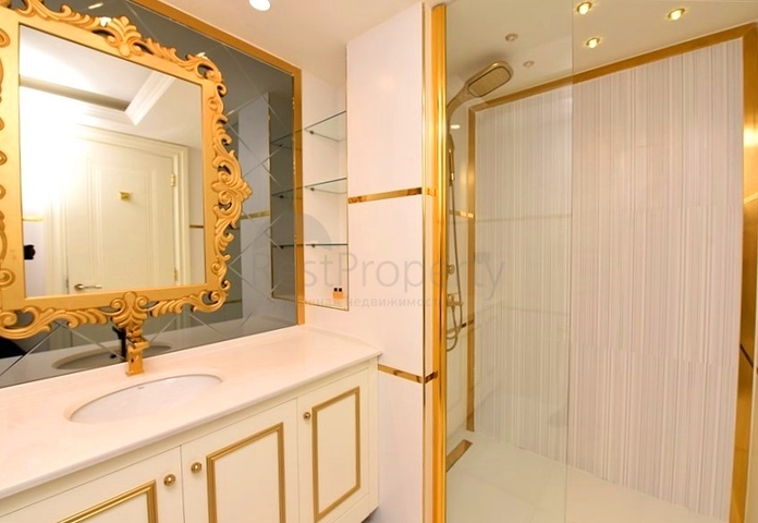 2+1 Wohnung in einem Top-Komplex im Zentrum von Alanya