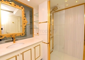 2+1 Wohnung in einem Top-Komplex im Zentrum von Alanya