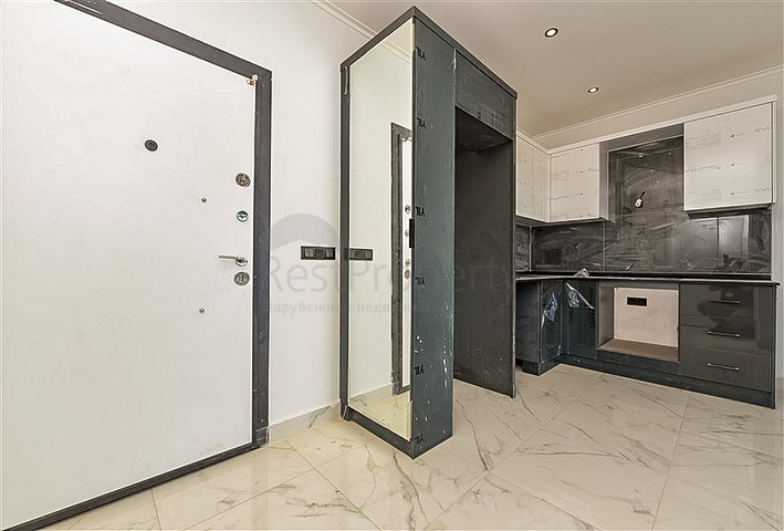 1+1 Wohnung in einem Wohnkomplexprojekt in beiden