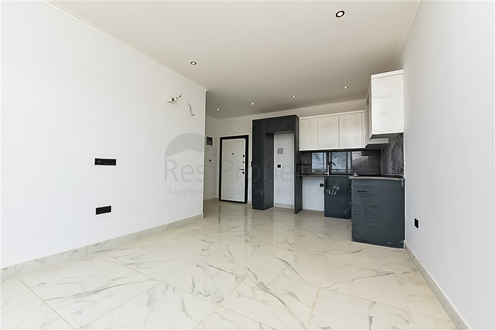 1+1 Wohnung in einem Wohnkomplexprojekt in beiden