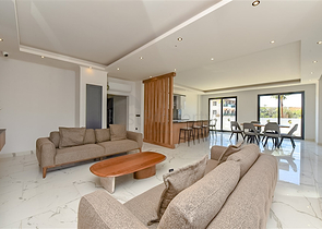 1+1 Wohnung in einem Wohnkomplexprojekt in beiden