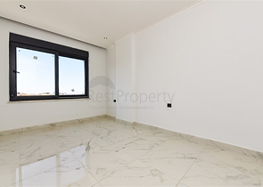 1+1 Wohnung in einem Wohnkomplexprojekt in beiden