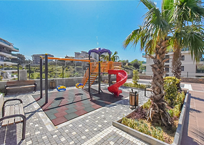 1+1 Wohnung in einem Wohnkomplexprojekt in beiden