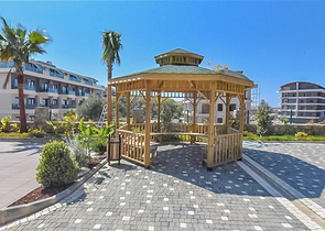 1+1 Wohnung in einem Wohnkomplexprojekt in beiden