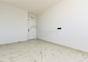 1+1 Wohnung in einem Wohnkomplexprojekt in beiden