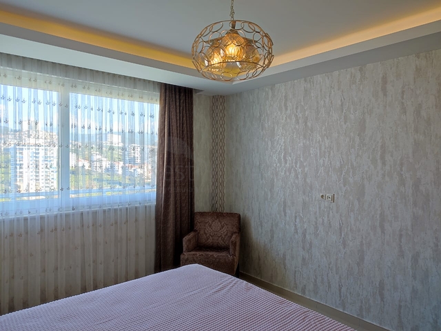 Drei-Zimmer-Penthouse in einer Wohnanlage mit Infrastruktur