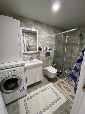 Drei-Zimmer-Penthouse in einer Wohnanlage mit Infrastruktur