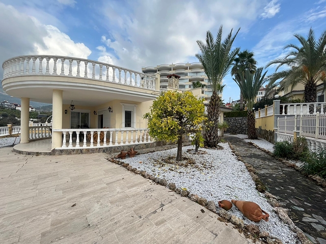 3+1 Villa in Mahmutlar 