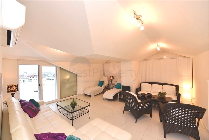 7+1 Wohnung mit separater Küche in der Gegend von Dschikjili