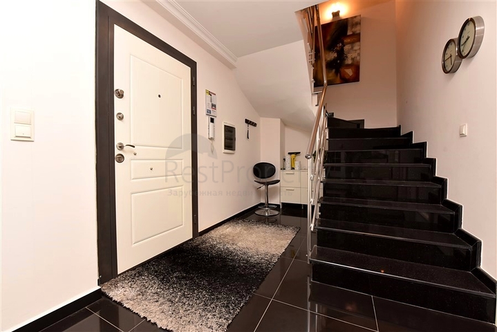 7+1 Wohnung mit separater Küche in der Gegend von Dschikjili