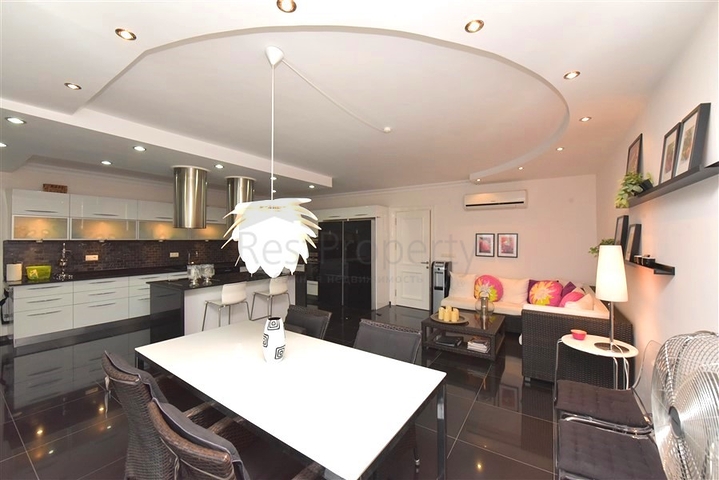 7+1 Wohnung mit separater Küche in der Gegend von Dschikjili