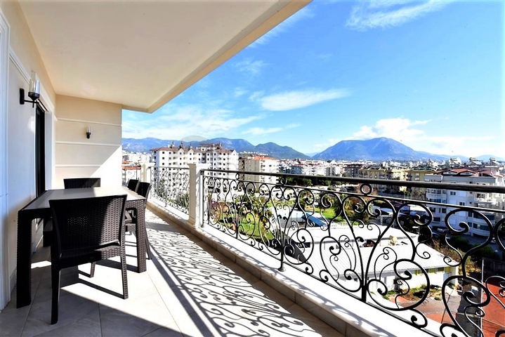 Schicke Wohnung vom Eigentümer in einem Premium-Level-Komplex mit 2+1 Grundriss