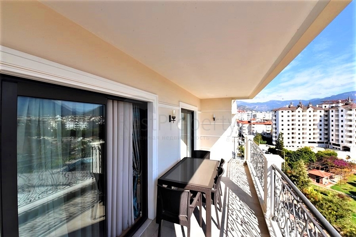 Schicke Wohnung vom Eigentümer in einem Premium-Level-Komplex mit 2+1 Grundriss