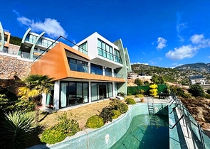 5+1-Villa mit herrlichem Blick auf Alanya