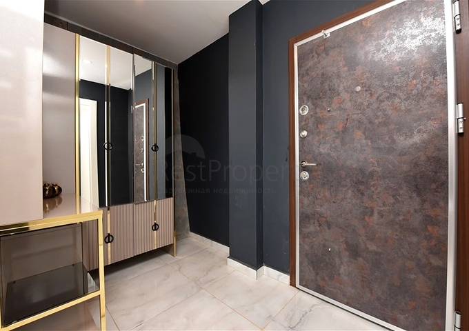 Dreistöckige Villa mit 5+1 Grundriss im Herzen von Alanya