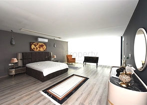 Dreistöckige Villa mit 5+1 Grundriss im Herzen von Alanya