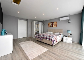 Dreistöckige Villa mit 5+1 Grundriss im Herzen von Alanya