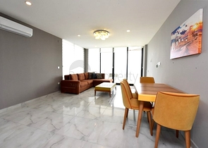 Dreistöckige Villa mit 5+1 Grundriss im Herzen von Alanya